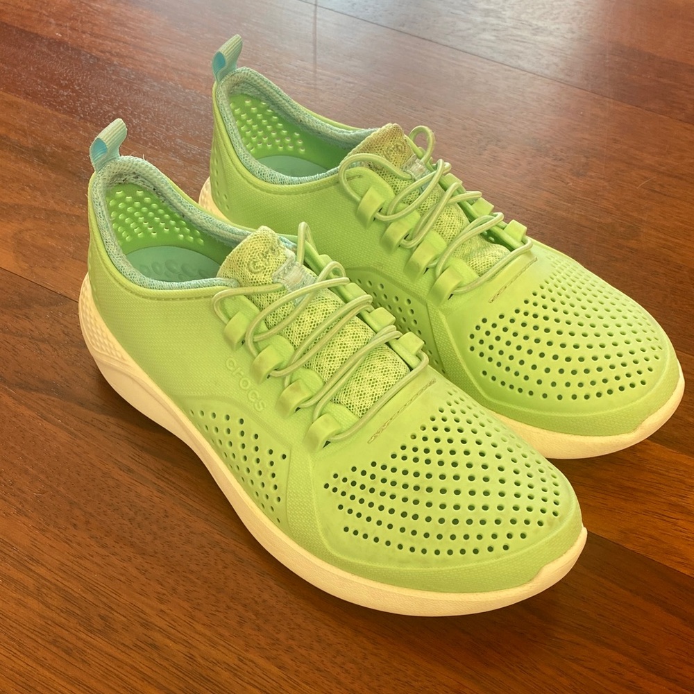 CROCS LiteRide Pacer Kids Mint Green Slip On Sneakers Shoes Youth j4